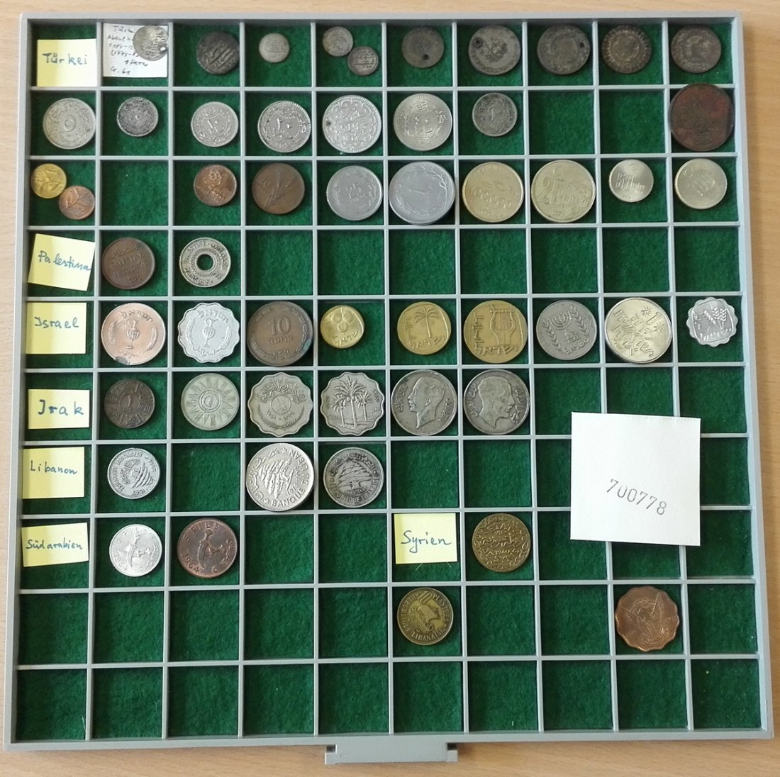  Asien, 53 Kleinmünzen, ohne Tablett(Originalbilder per Email können angefordert werden!)   