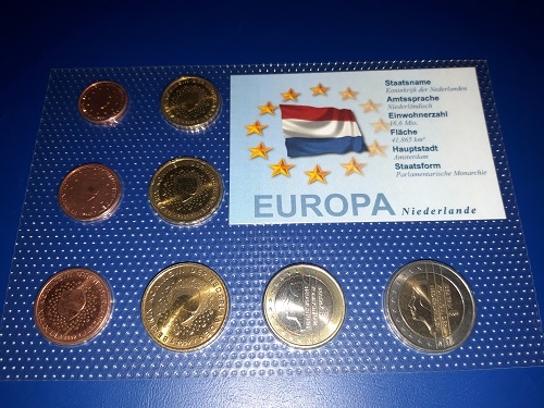  Niederlande - KMS 1 ct - 2 Euro aus 2009 acht Münzen unzirkuiert in Noppenfolie   