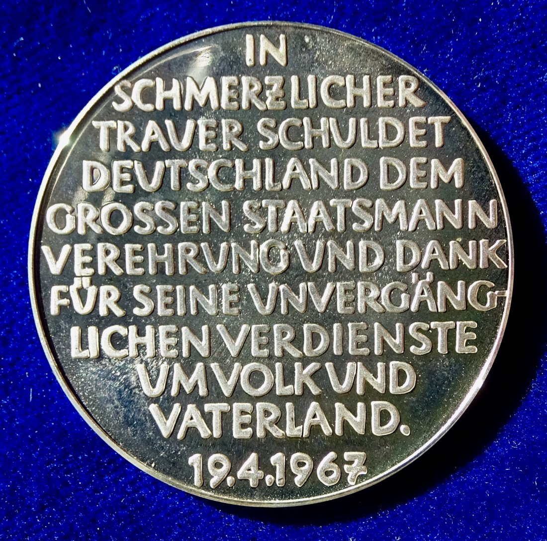  Konrad Adenauer 1967 Silber Medaille von Holl auf seinen Tod.   