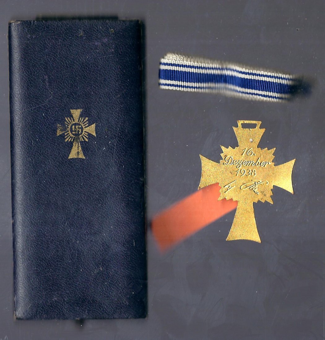  Militaria Orden II WK Mutterkreuz Gold in Originalkiste Goldankauf Koblenz Frank Maurer i219   