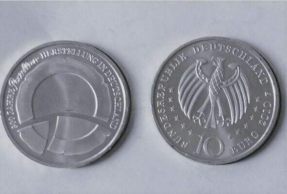  10 € Münze 300 Jahre Porzellan Herstellung in Deutschland 2010 - ST -   