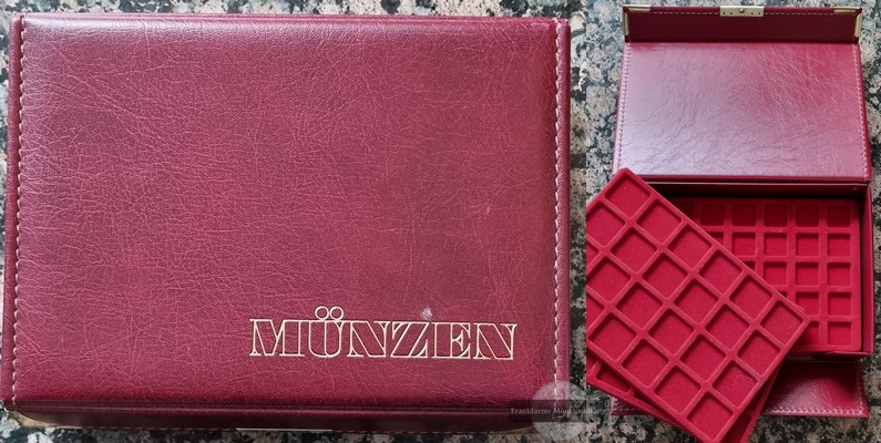  Münzbox rot Lederimitat 5 Tableaus, gebraucht   