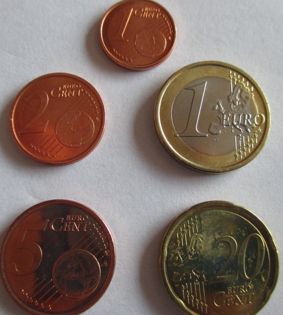  San Marino  1, 2, 5 + 20 Cent und 1 Euro aus 2006/14/17 sehr schön bis vorzüglich   