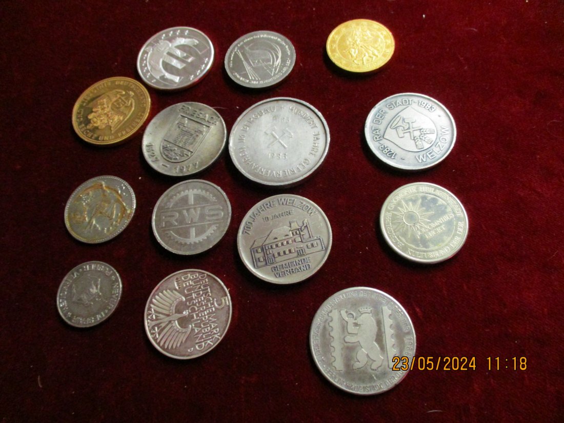  Lot - Sammlung Medaillen 375 Gramm  siehe Foto /ML2   