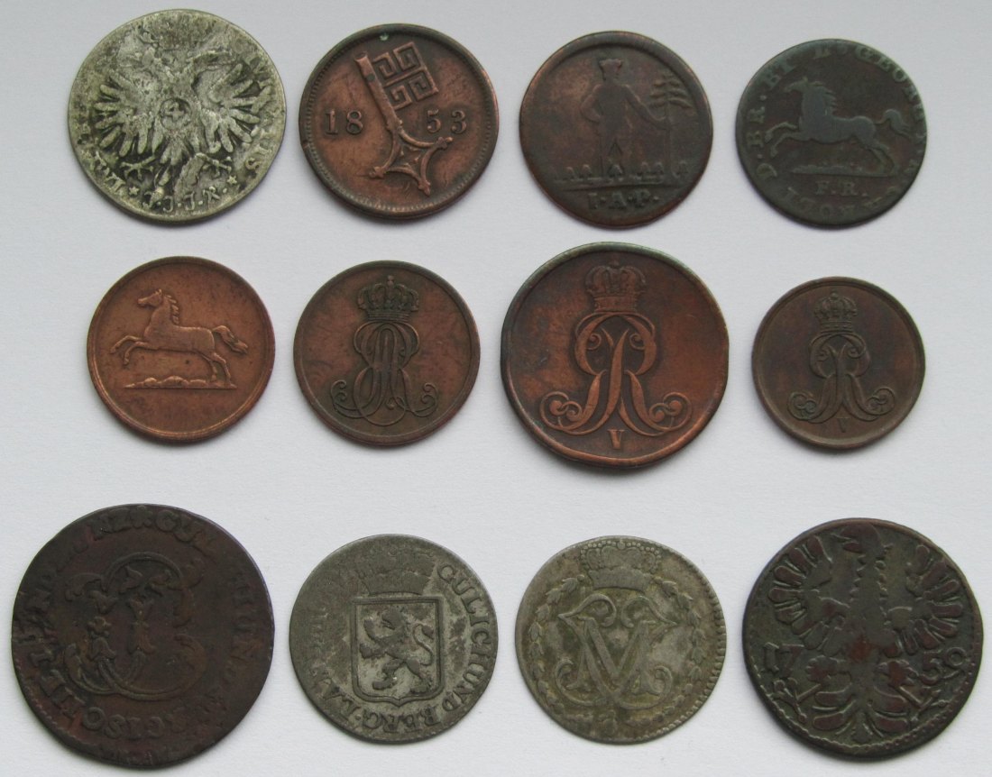  Altdeutschland: Lot aus zwölf verschiedenen Kleinmünzen Nord- & Westdeutschland   