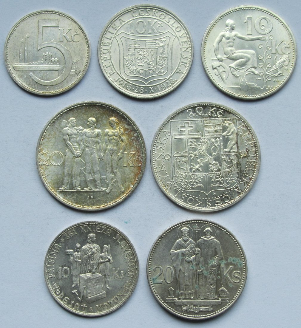  Tschechoslowakei: Lot aus sieben Silbermünzen, zusammen 45,3 g Feinsilber   