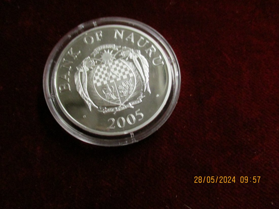  10 Dollars 2005 Nauru Skulpturmünze 999er Silber + 925er Silber /MJ28   