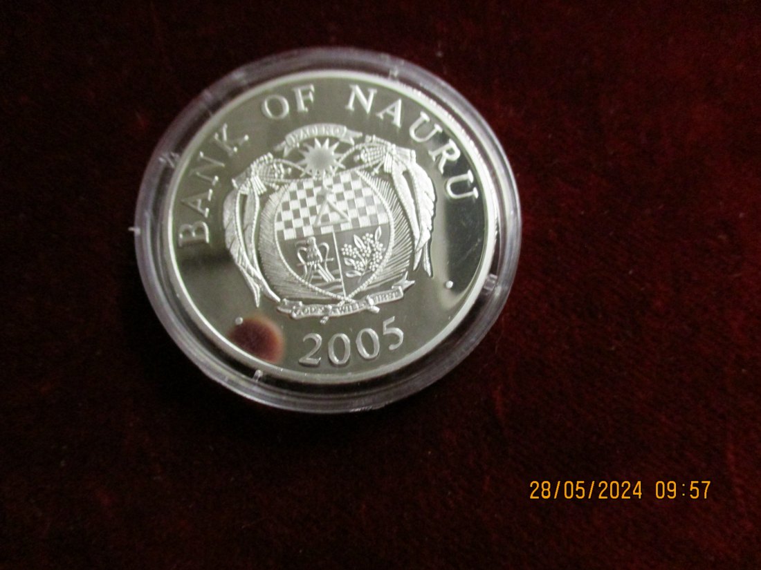  10 Dollars 2005 Nauru Skulpturmünze 999er Silber + 925er Silber /MJ30   