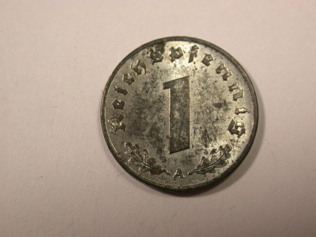  I5  3.Reich  1 Pfennig 1942 A in vz-st, fleckig    Originalbilder   