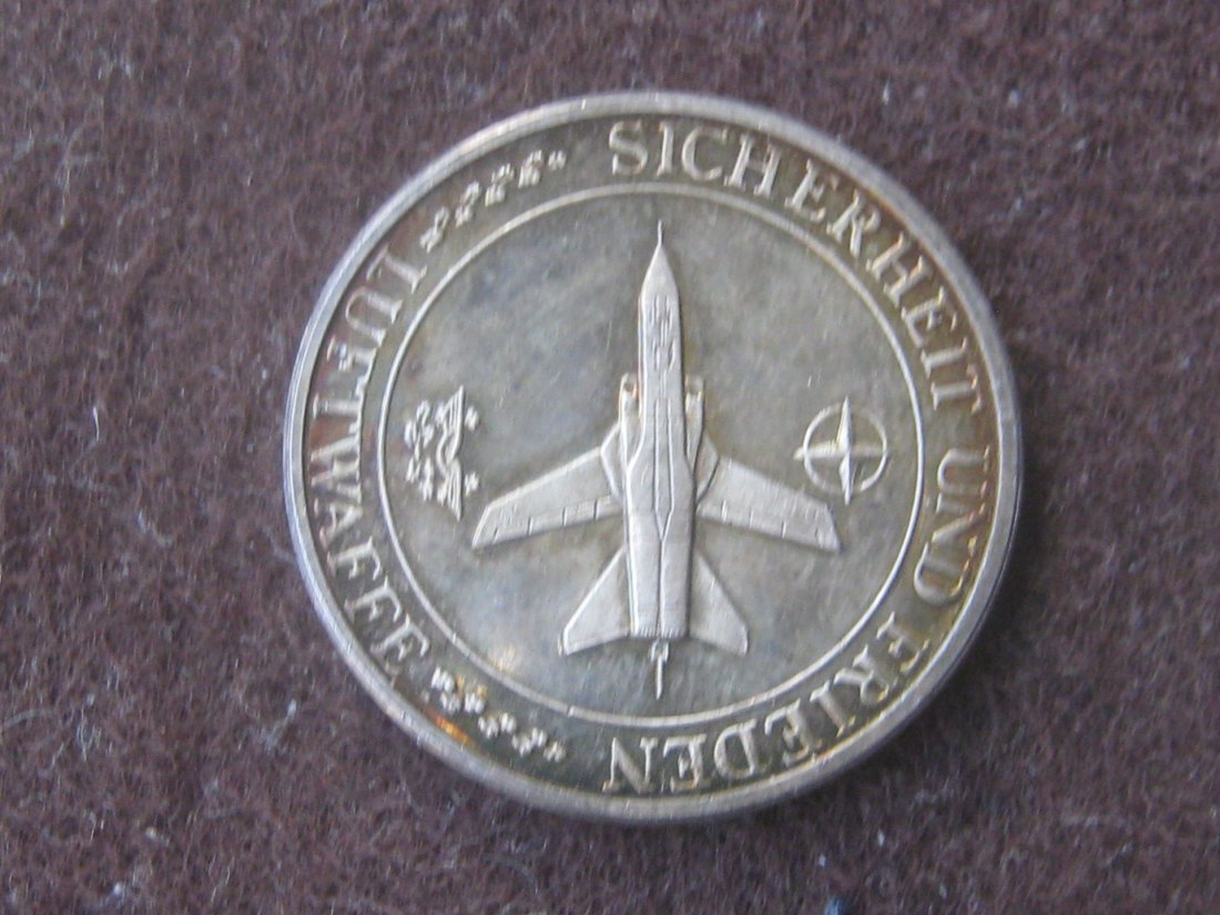  Silbermedaille Bundeswehr Luftwaffe 999-er Silber; 8 Gramm; 25 mm; vz   