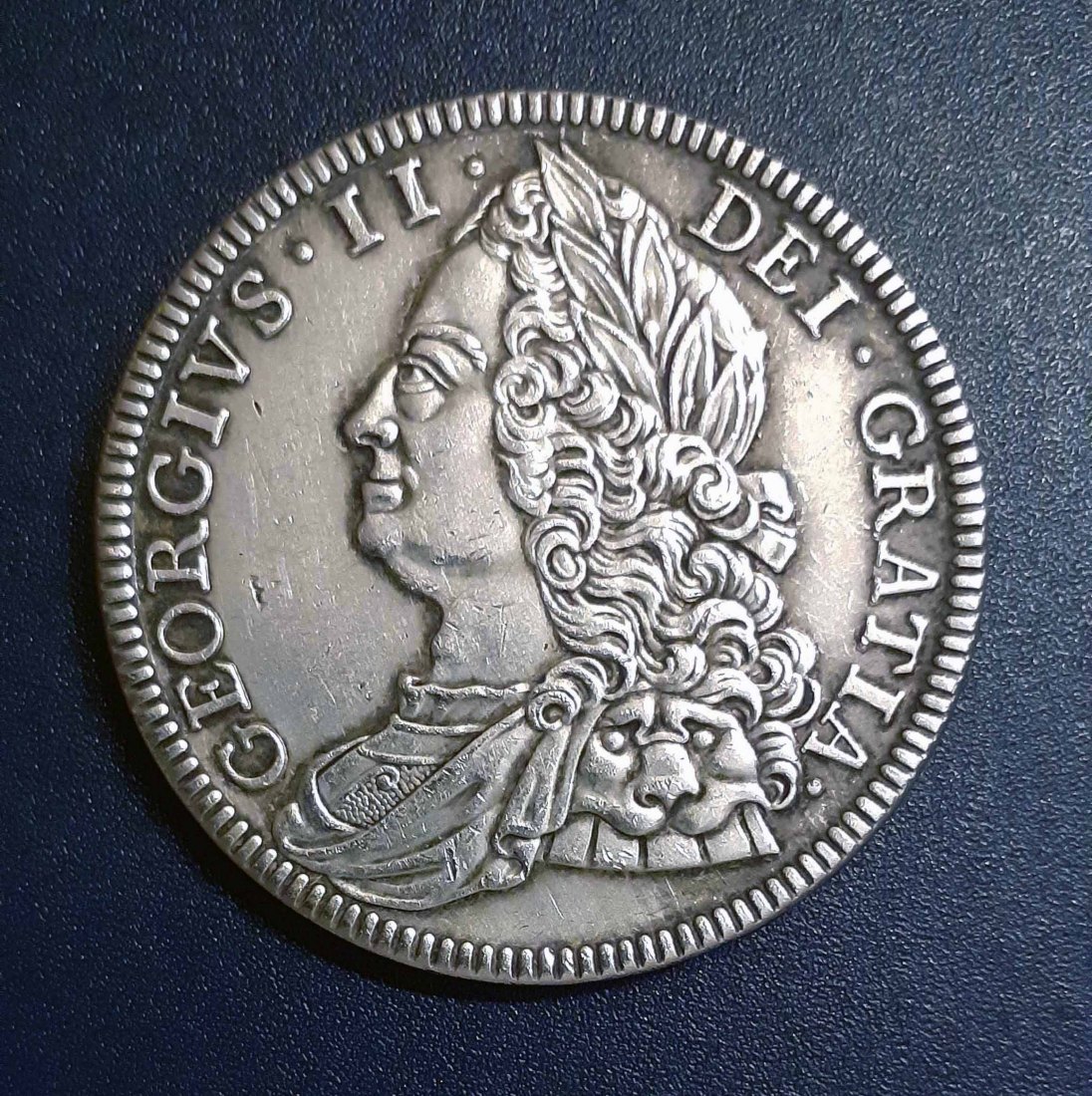  268. Nachprägung Crown Krone 1746 England Georg II. mit Randprägung   
