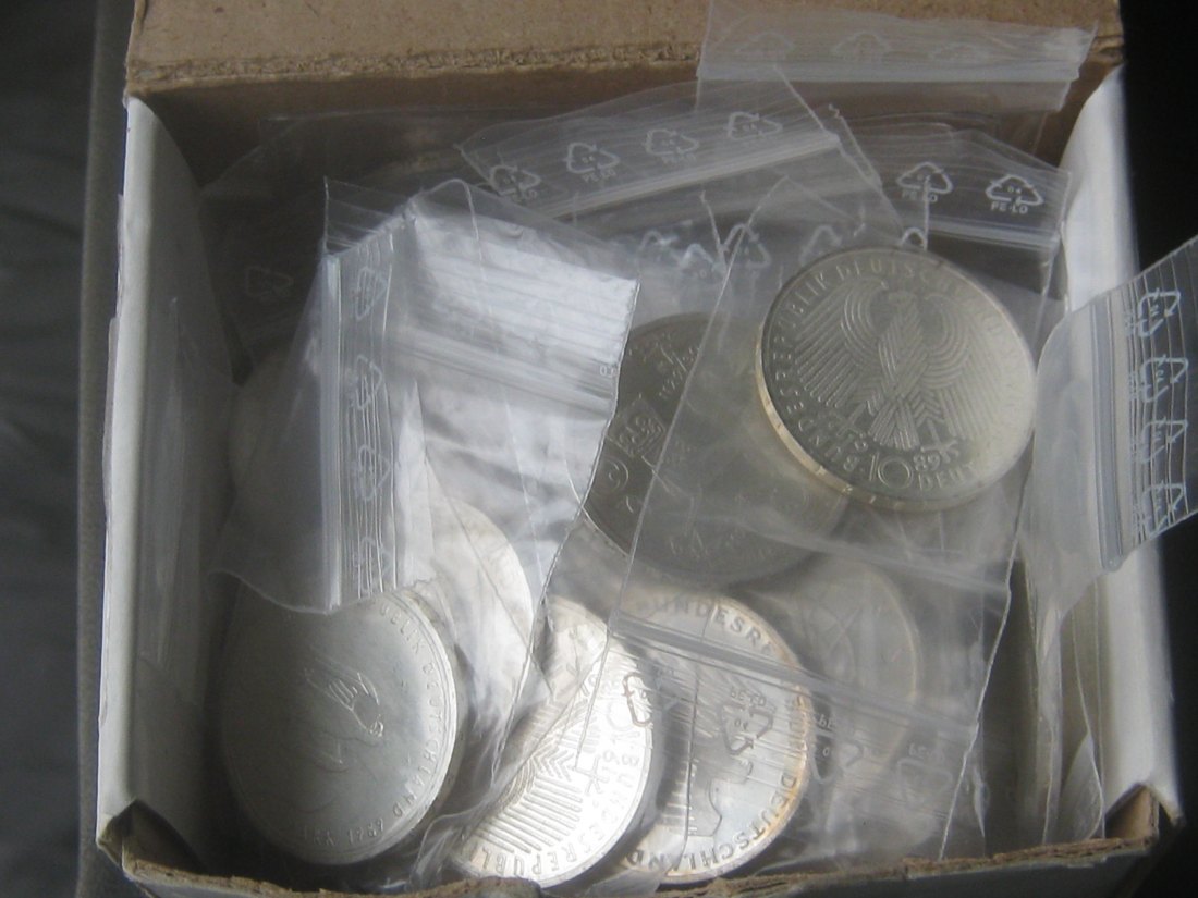  43 x 10 DM 625-er Münzen 1972-1997; insgesamt 417 Gramm Feinsilber   