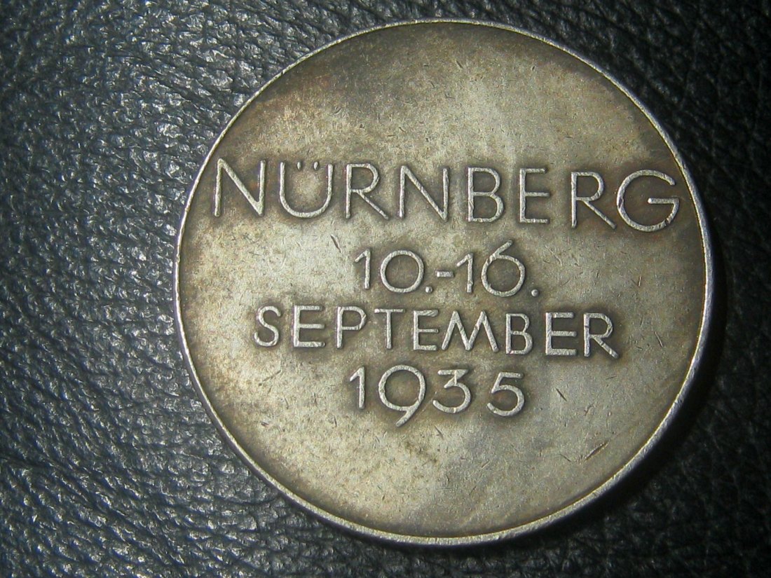  Medaille 1935 von R. Klein ; Reichsparteitag Nürnberg 1935;  wohl spätere Prägung   