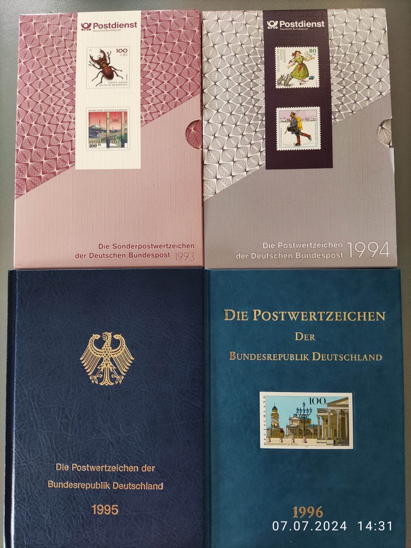  Jahrbücher der Deutschen Bundespost 1993 - 1996 mit Schwarzdrucken   
