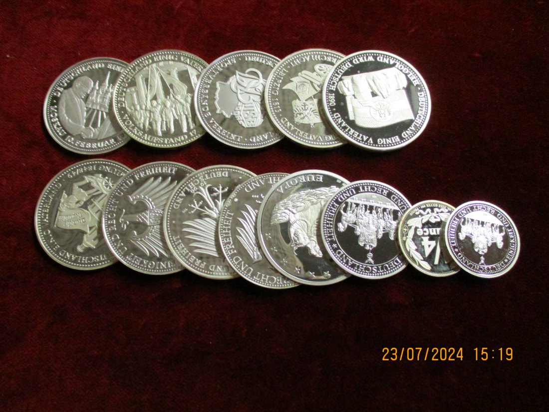  Lot Sammlung Silber - Medaillen 999er Silber Gewicht: 243 Gramm / L   