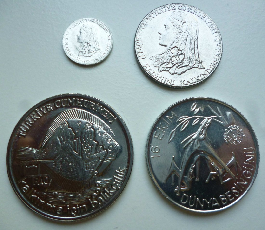  Türkei 4 Münzen 1 + 50 Kurus 1979/1980 und 5 + 20 Lira 1980/1981 FAO   