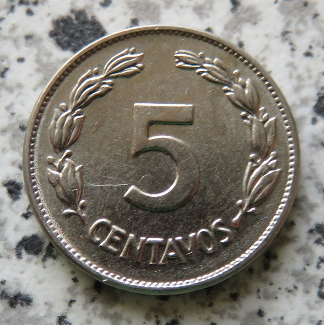  Ecuador 5 Centavos 1946   