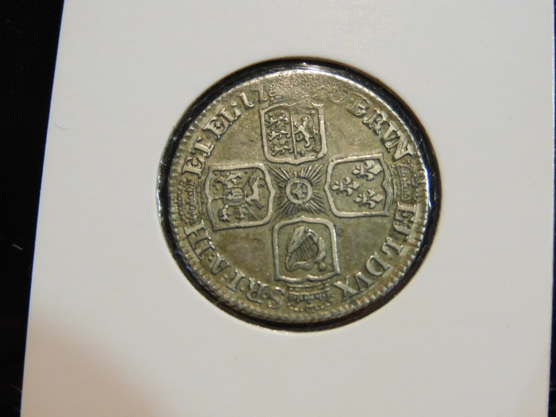  GREAT BRITAIN 1 SHILLING 1720.GRADE-PLEASE SEE PHOTOS AND READ BELOW.   