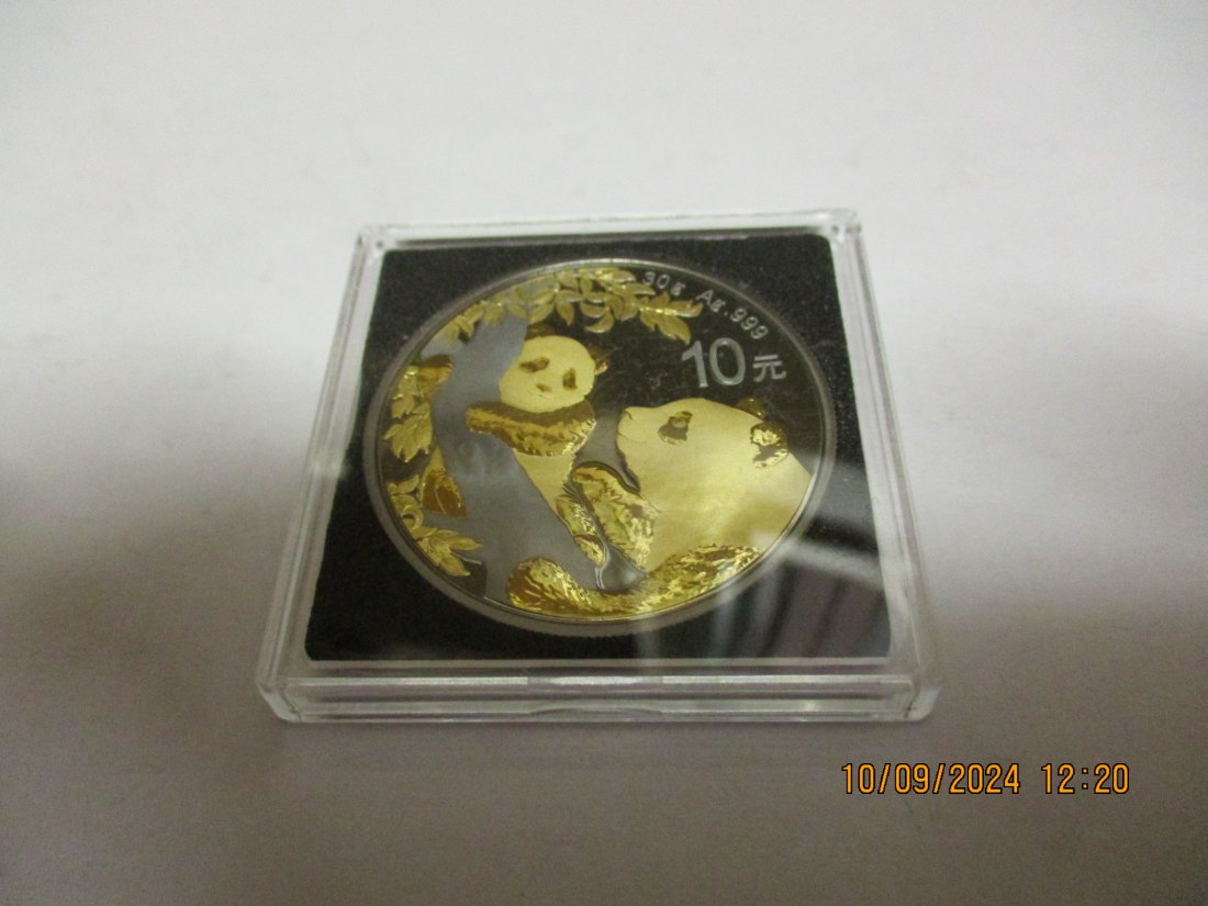  10 Yuan China Panda 2021 Gold & Schwarz Ruthenium  mit Zertifikat   