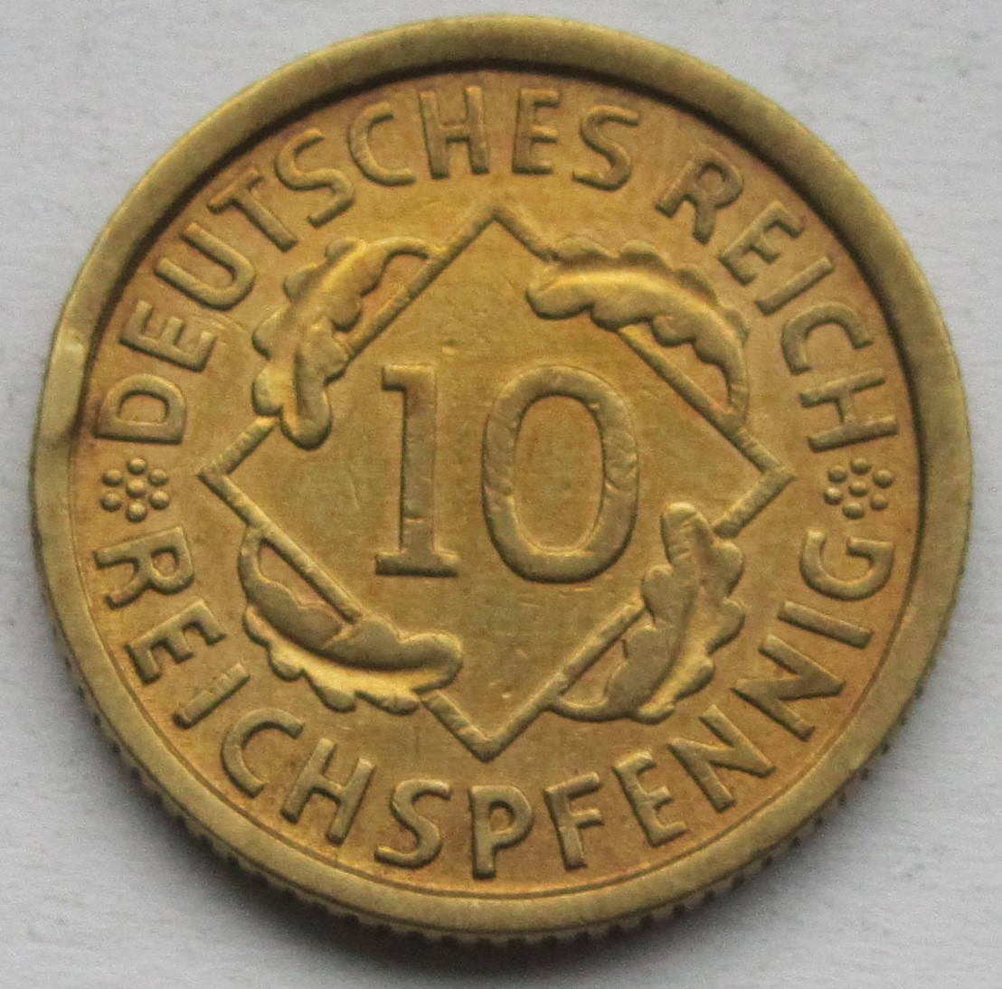  Weimarer Republik: 10 Pfennig 1933 A   