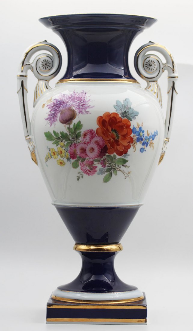  Amphorenvase, Meissen, H. ca. 28,5 cm, 1870-1924   