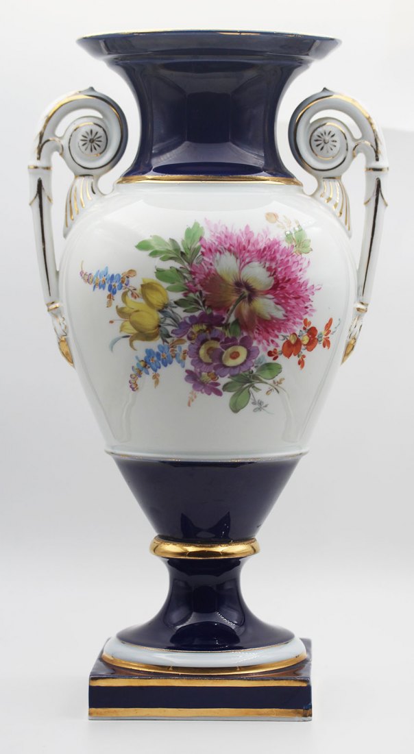  Amphorenvase, Meissen, H. ca. 28,5 cm, 1870-1924   