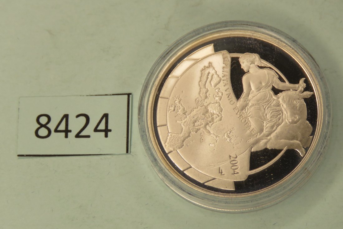  8424 Belgien 2004  10 Euro  Europa mit Stier  18,75 g Silber 0.925   