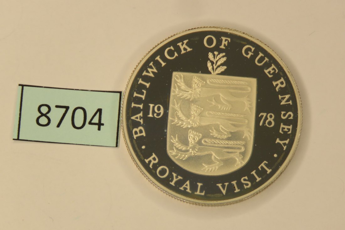  8704  Guernsey 1978 - 25 pence - Royal Visit - 28,28 g Silber 0.925   