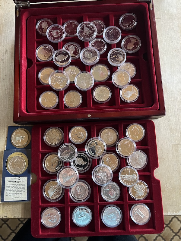  Sammlung 47 Silbermünzen 925/1000 in Kapsel (1000g Feinsilber)   