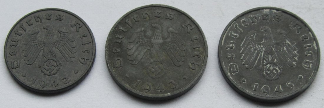  Deutsches Reich: 5 Pfennig 1942 E + 10 Pfennig 1943 G + 1945 A   