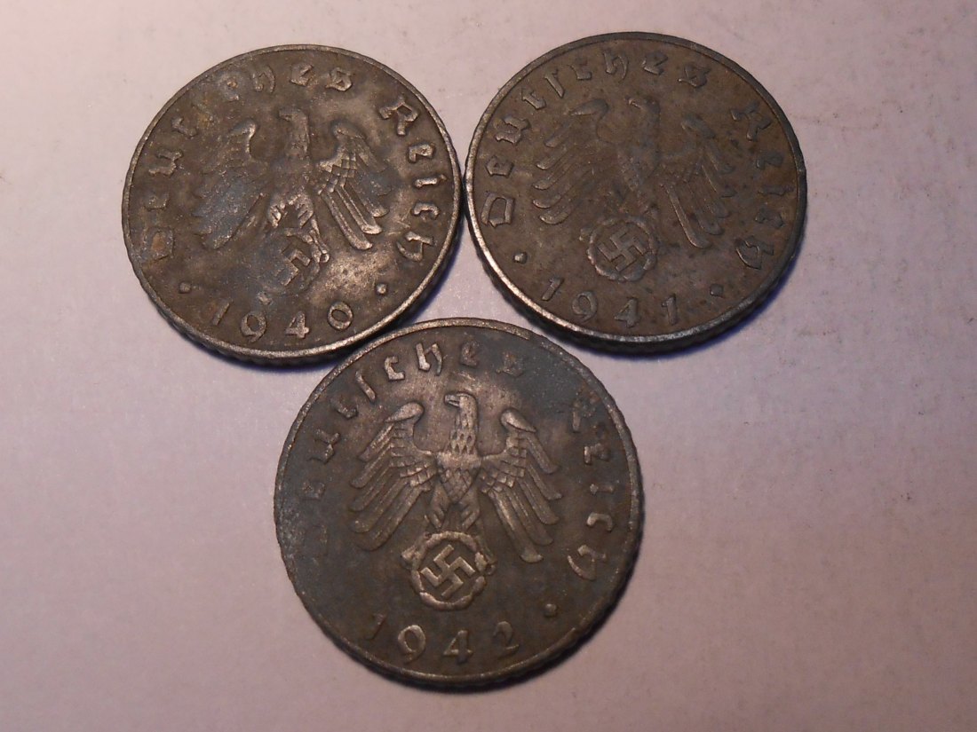  M.506 Drittes Reich, 3er Lot, 5 Reichspfennig mit HK (Jäger 370), 1940 B, 1941 B und 1942 F   