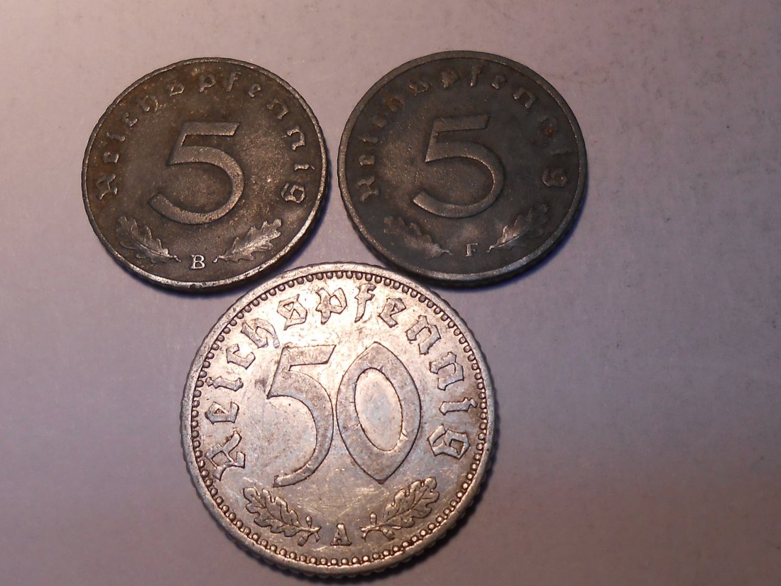  M.507 / Drittes Reich, 3er Lot, 5 Reichspfennig mit HK (Jäger 370), 1940 B, 1942 F und 50 Reichspfen   