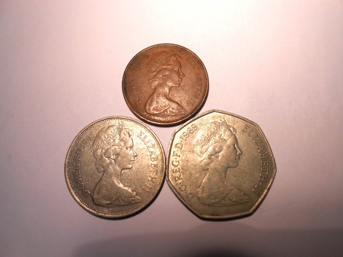  M.142. Großbritannien 3er Lot, 2 New Pence 1971, 10 New Pence 1968, 50 New Pence 1969   