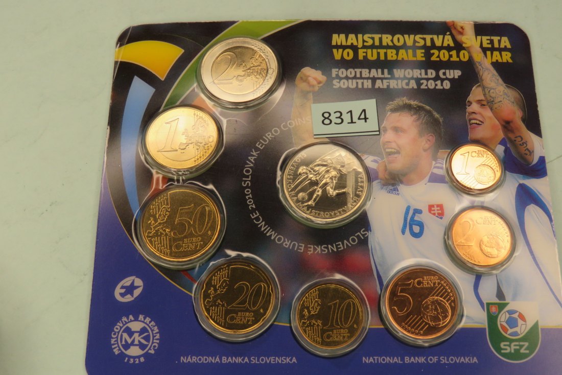  8314 Slowakei 2010 EURO - KMS  mit Medaille - Fußball WM   