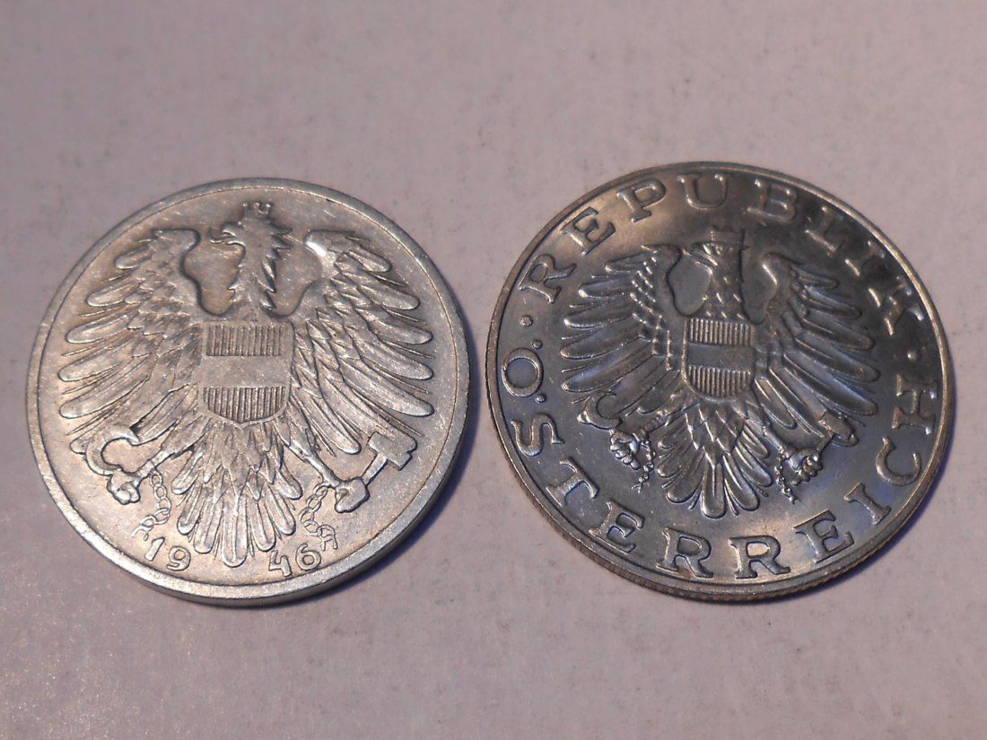  M.208. Österreich 2er Lot, 1 Schilling 1946, 10 Schilling 1990   