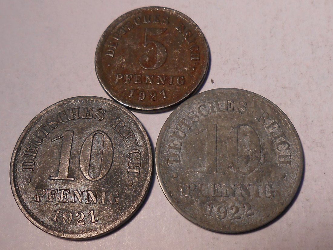  M.210. Deutsches Kaiserreich, Ersatzmünzen 1. Weltkrieg 3er Lot, 5 Pf. 1921 J und 10 Pf. 1921 , 1922   