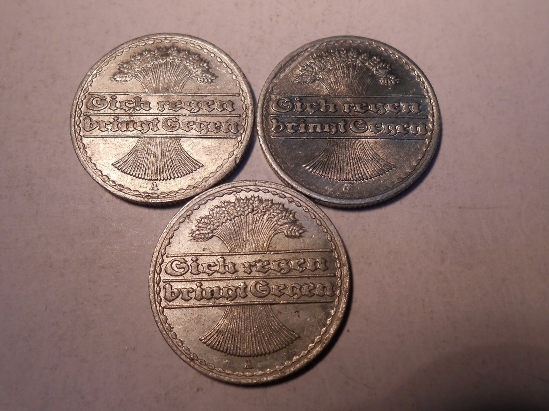  M.218. Weimarer Republik 3er Lot, 50 Pfennig (Jäger 301) 1921 A, 1921 E und 1922 A   