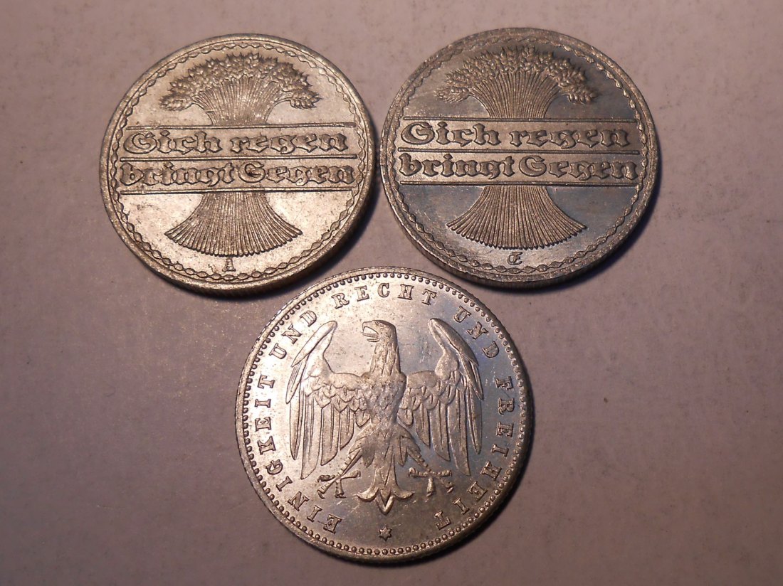  M.220. Weimarer Republik 3er Lot, 50 Pfennig (Jäger 301) 1921 A, 1922 E und 1923 A   