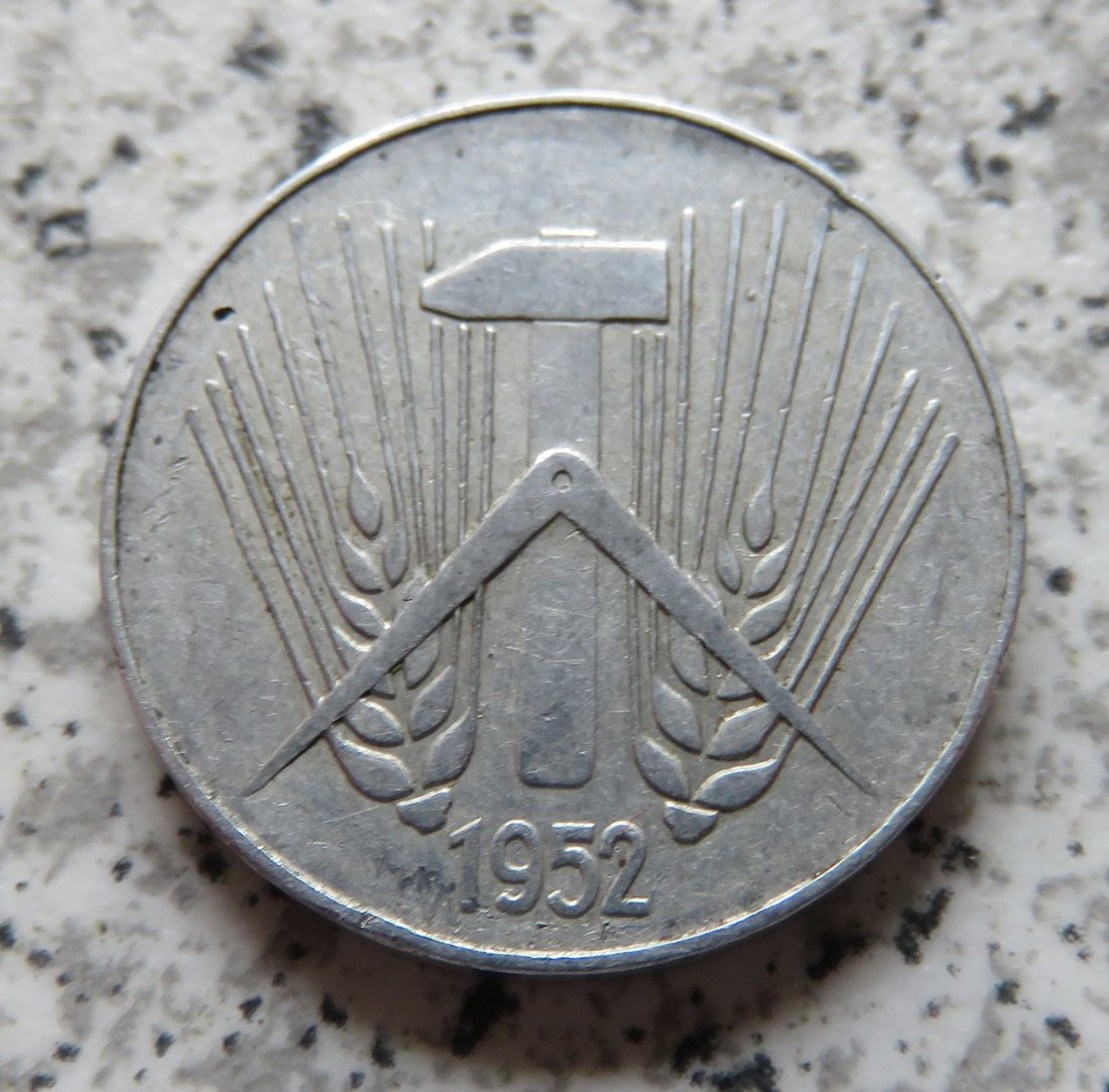  DDR 10 Pfennig 1952 E   