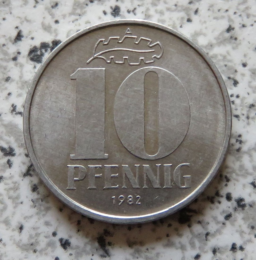  DDR 10 Pfennig 1982 A, Erhaltung   