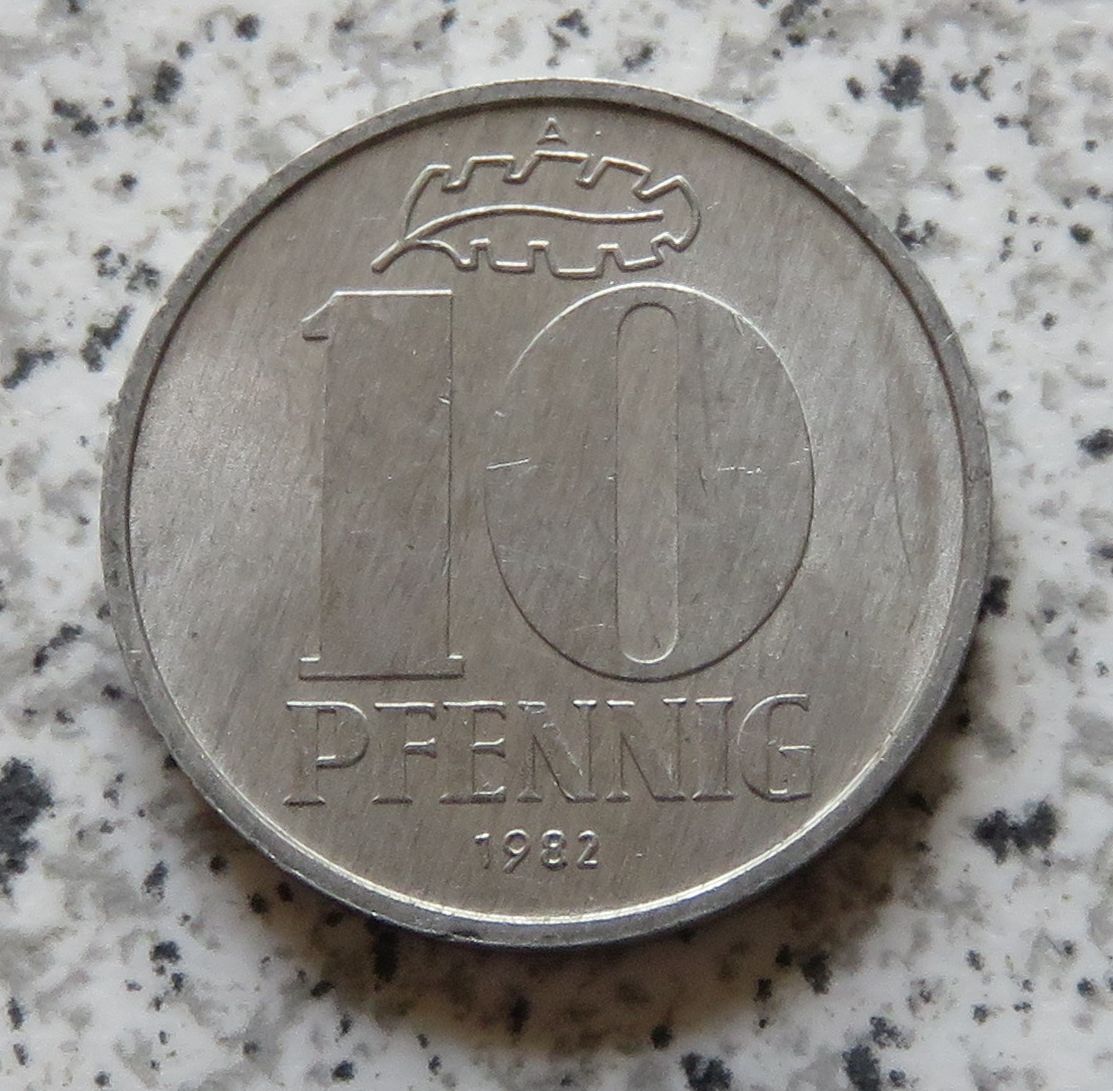  DDR 10 Pfennig 1982 A, Erhaltung   