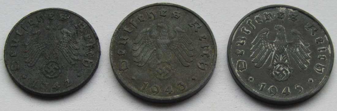  Deutsches Reich: 5 Pfennig 1942 E + 10 Pfennig 1943 G + 1945 A   