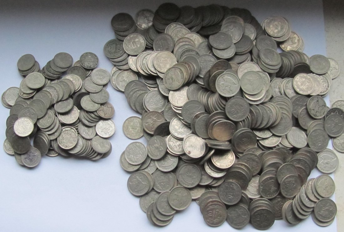  Chile: 130 x 5 Centavos + 590 x 10 Centavos aus den 1930er-Jahren   