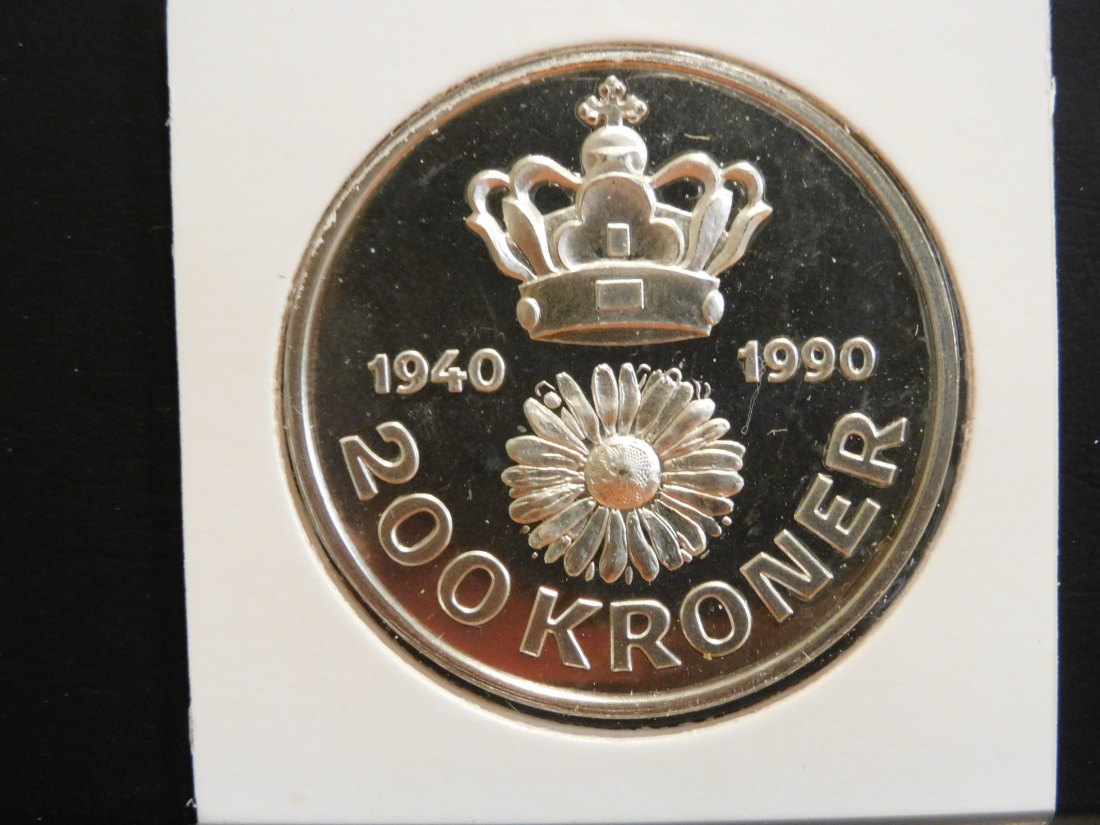  DENMARK 200 KRONER 1990.GRADE-PLEASE SEE PHOTOS.   