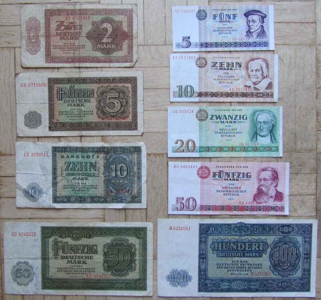  DDR: Lot aus neun verschiedenen Banknoten   